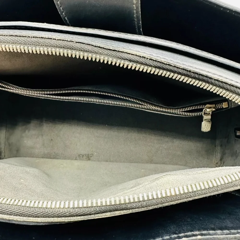 LOUIS VUITTON Black Epi Leather Pont Neuf Handbag